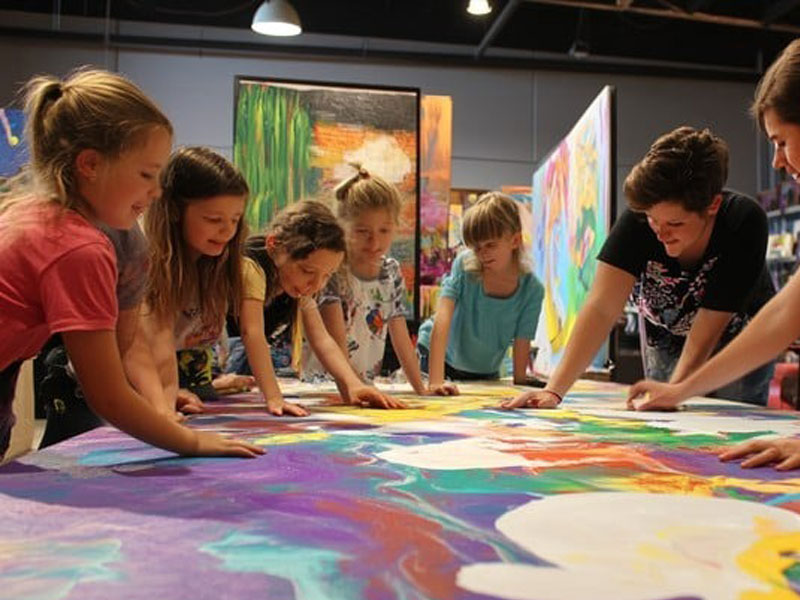 اهمیت آموزش هنر به کودکان اهمیت آموزش هنر به کودکان